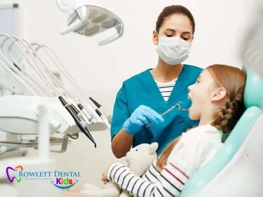 A Guide To Your Child’s First Dental Visit: What To Expect & How To Prepare